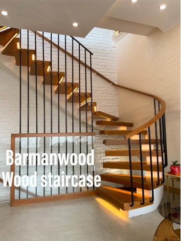 پله پیچ تک محور کناری با نرده سیم بکسل